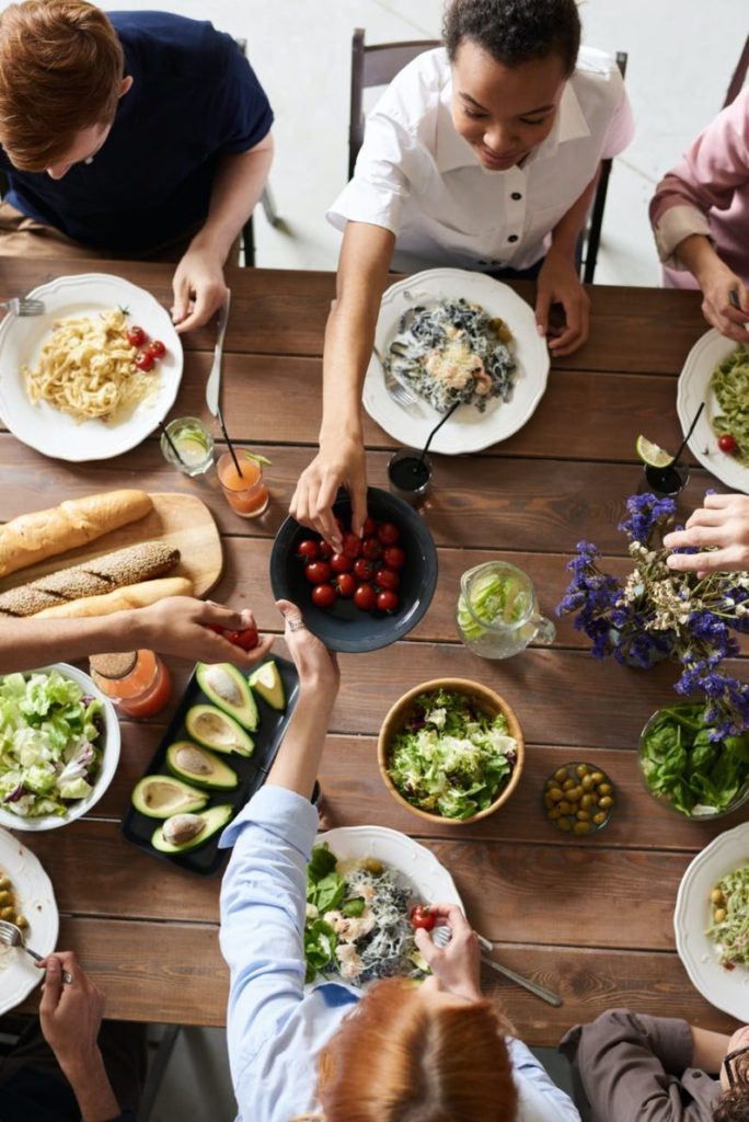 Les 3 Bonnes Raisons De Privilégier Les Plateaux Repas En Entreprise